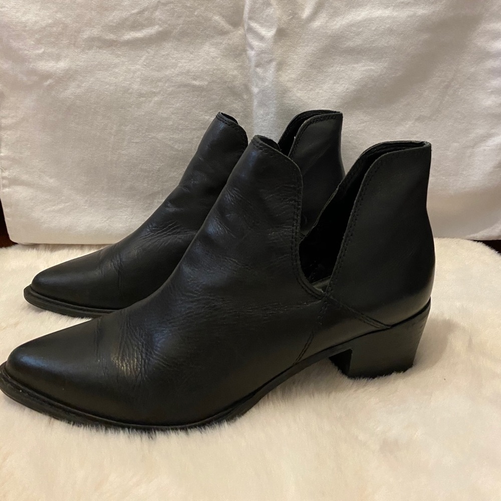 STEVEN BY STEVE MADDEN BOOTIES